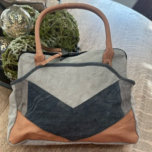 Mona-B NWT Denim Shoulder Bag Purse - Picture 8 of 16